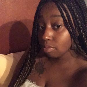 Meet your Posher, Cortney